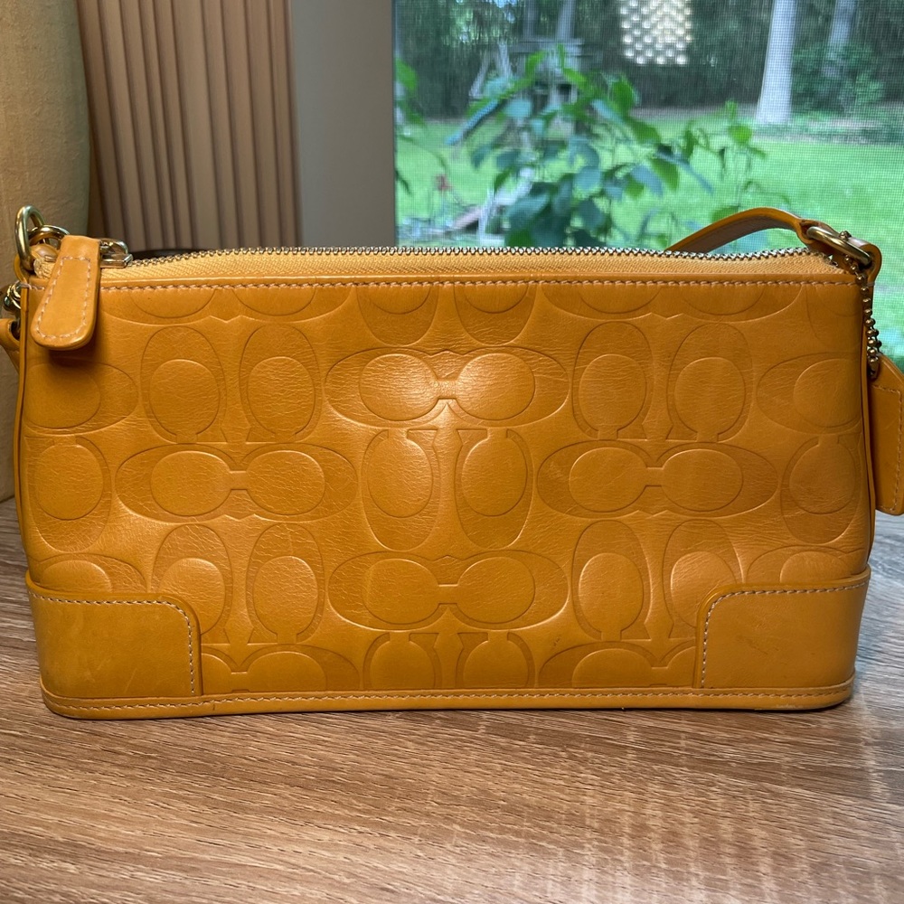 Coach Nolita leather signature shoulder handbag - Picture 2 of 9